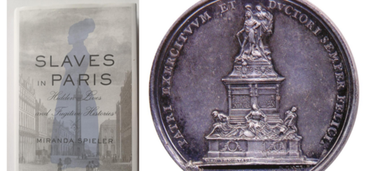 Links: Buch, rechts: Statue von Louis XIV in Paris, Place des Victoires
